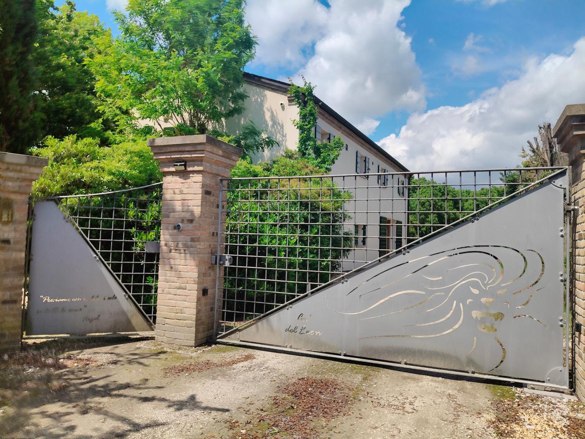 Casale Del Leon Villa โตโล ภายนอก รูปภาพ